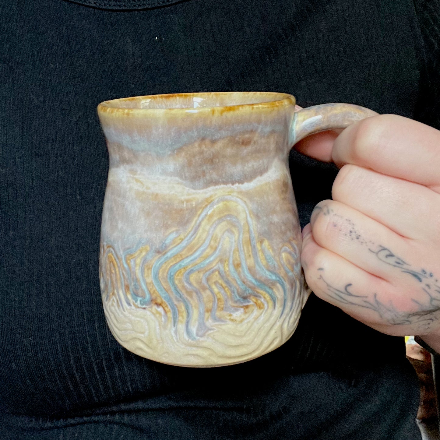 Squiggle Carved Mug
