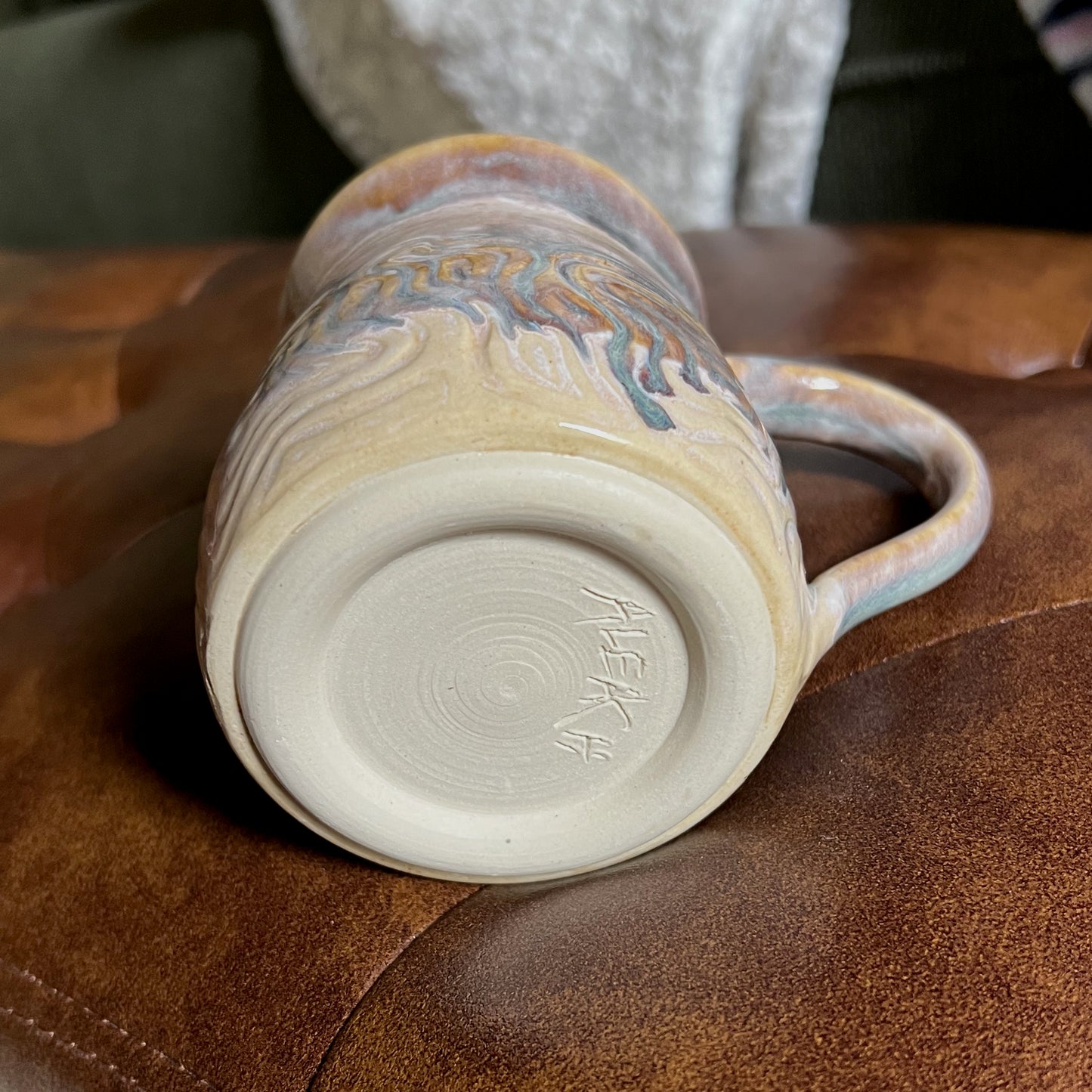 Squiggle Carved Mug