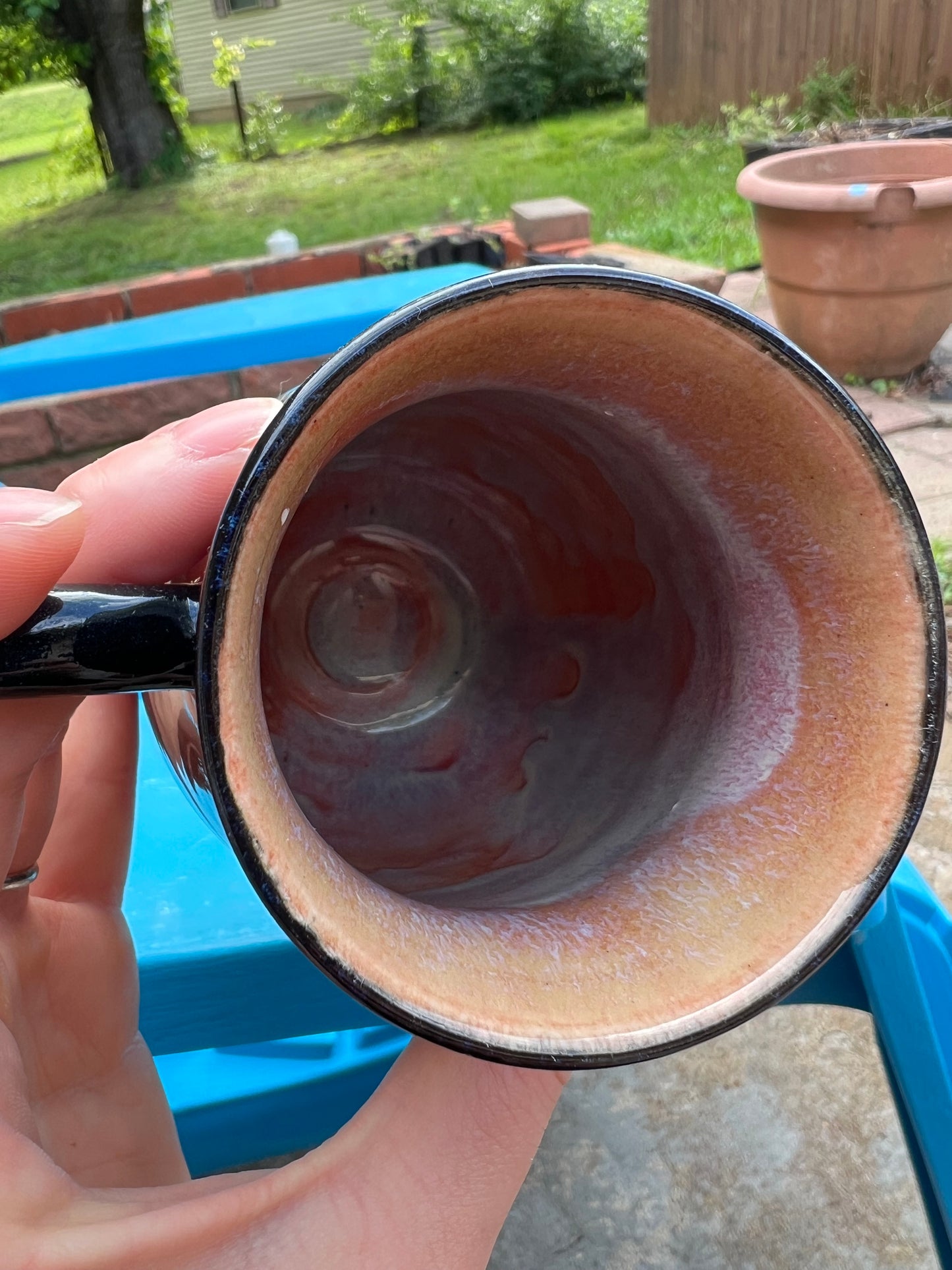 Black Flower Sgraffito Mug 1