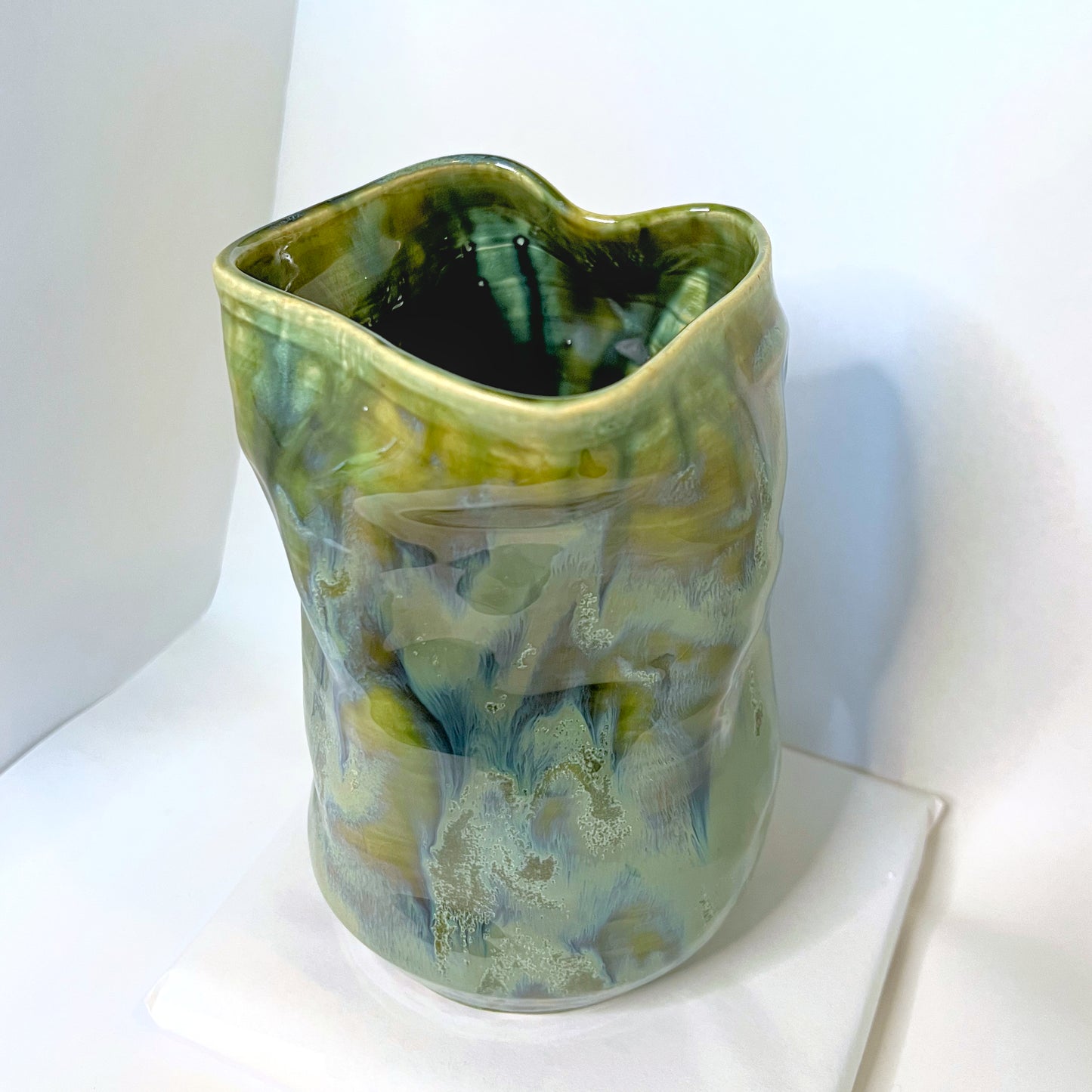 Seaweed Ripple Textured Flower Vase