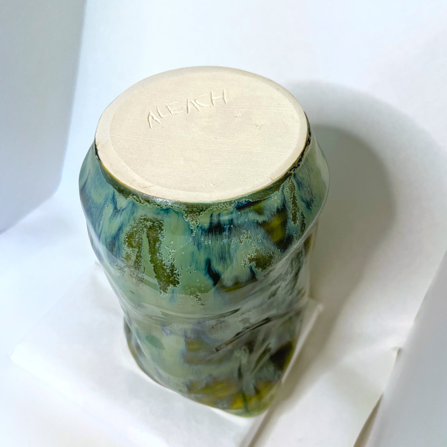 Seaweed Ripple Textured Flower Vase