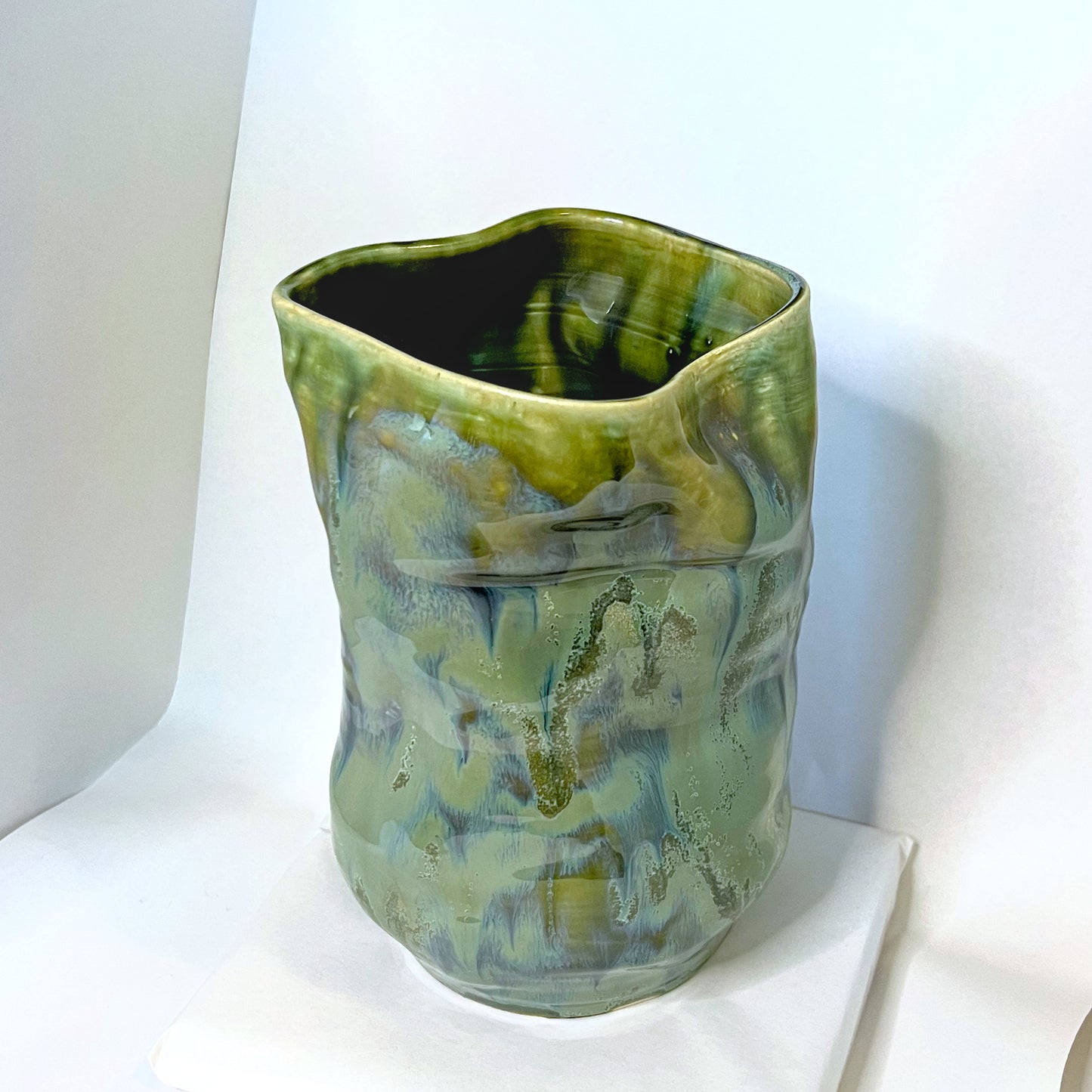 Seaweed Ripple Textured Flower Vase