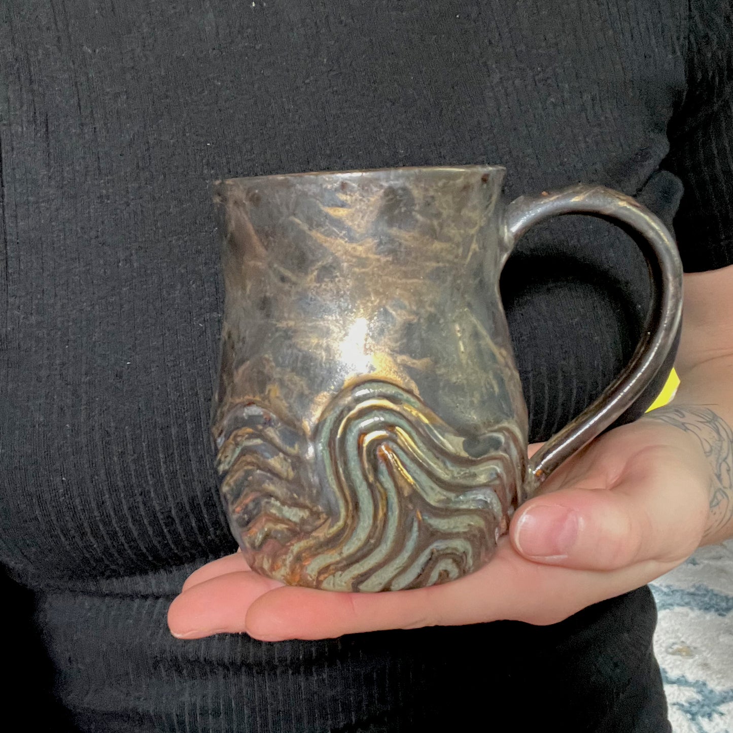 Curvy Carved Metallic Ceramic Mug