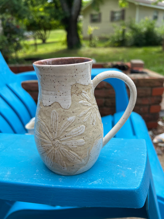 Neutral White Flower Sgraffito Mug 1