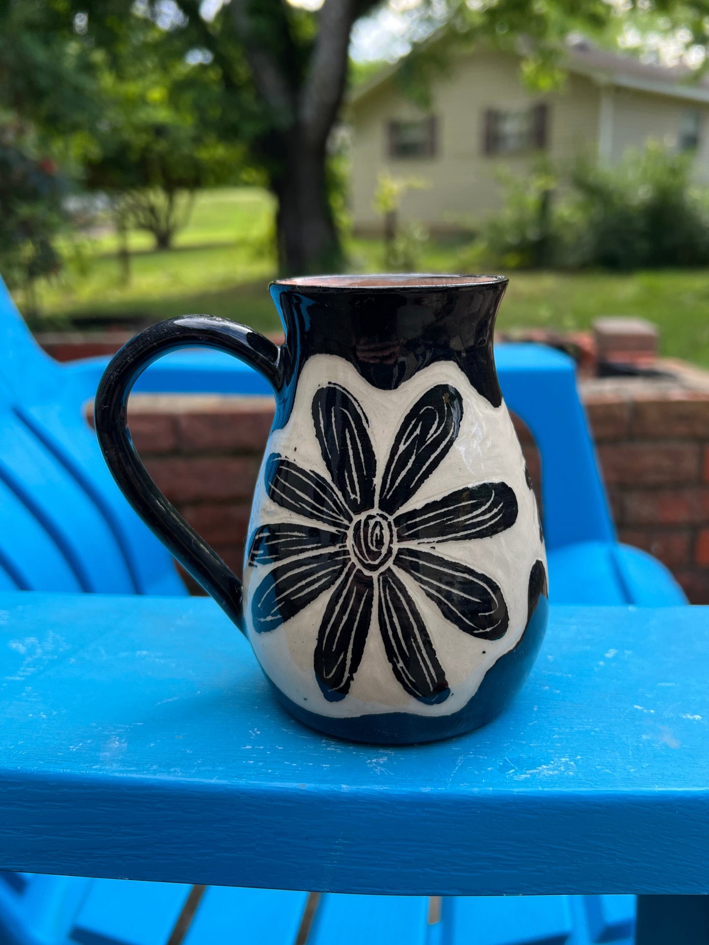 Black Flower Sgraffito Mug 2